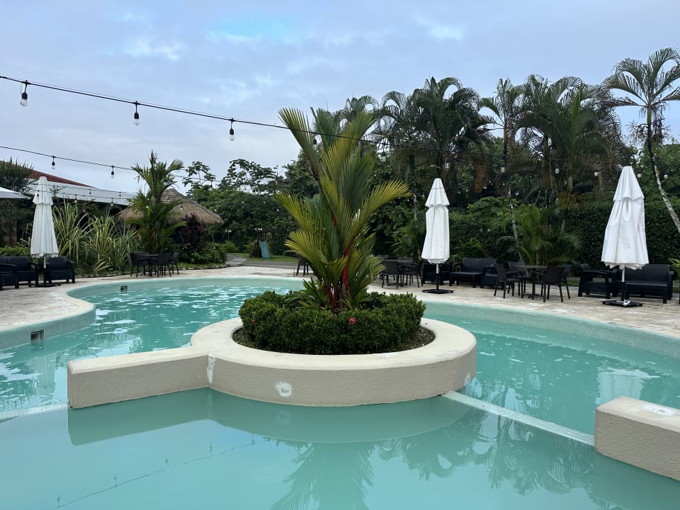 Pool Summit Rainforest & Golf Resort