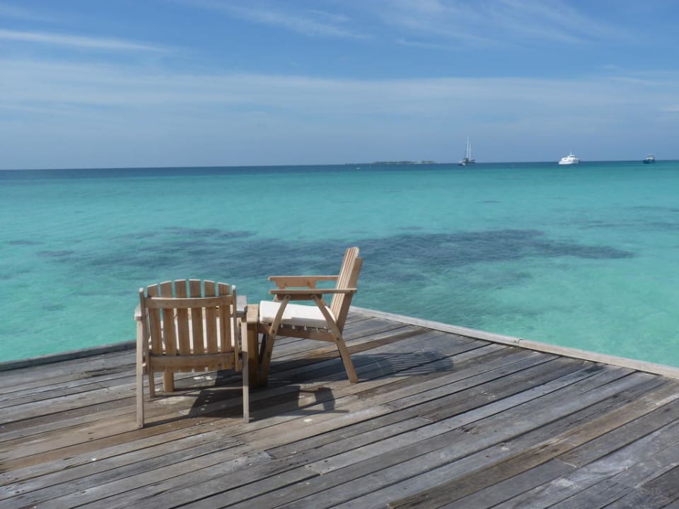 Dhoni Bar Kuramathi Maldives