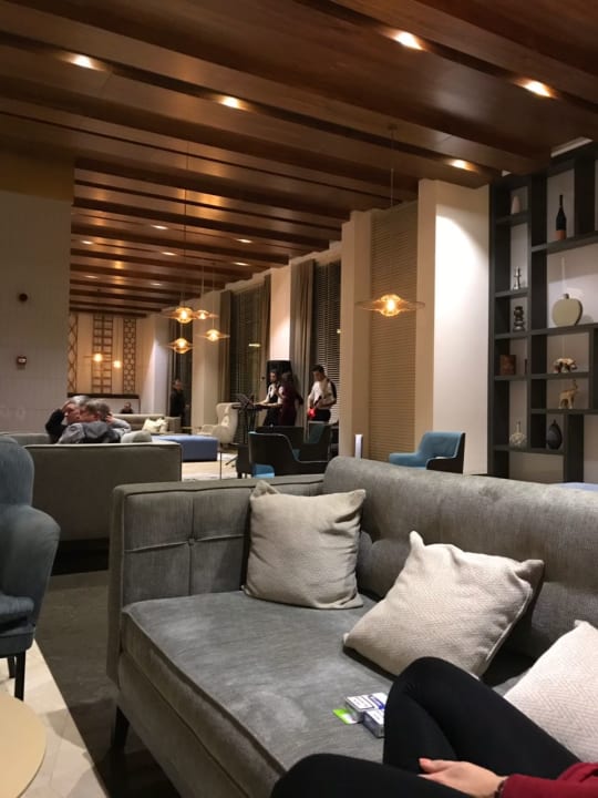 Lobby Acanthus Cennet Barut Collection