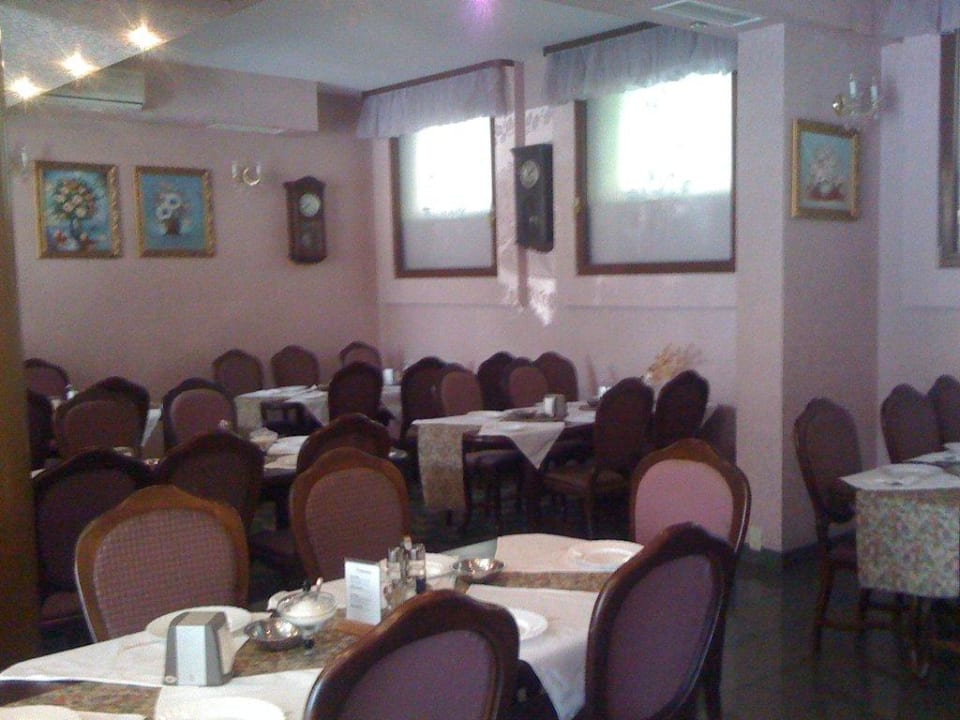 Jedna z sal jadalnych Hotel Awangardia