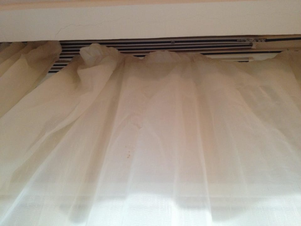 Gardine mit Flecken Titanic Beach Spa & Aqua Park