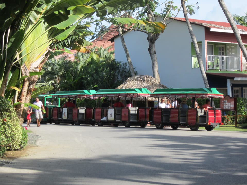 Zug durch die Anlagen Grand Palladium Select Bávaro Resort & Spa