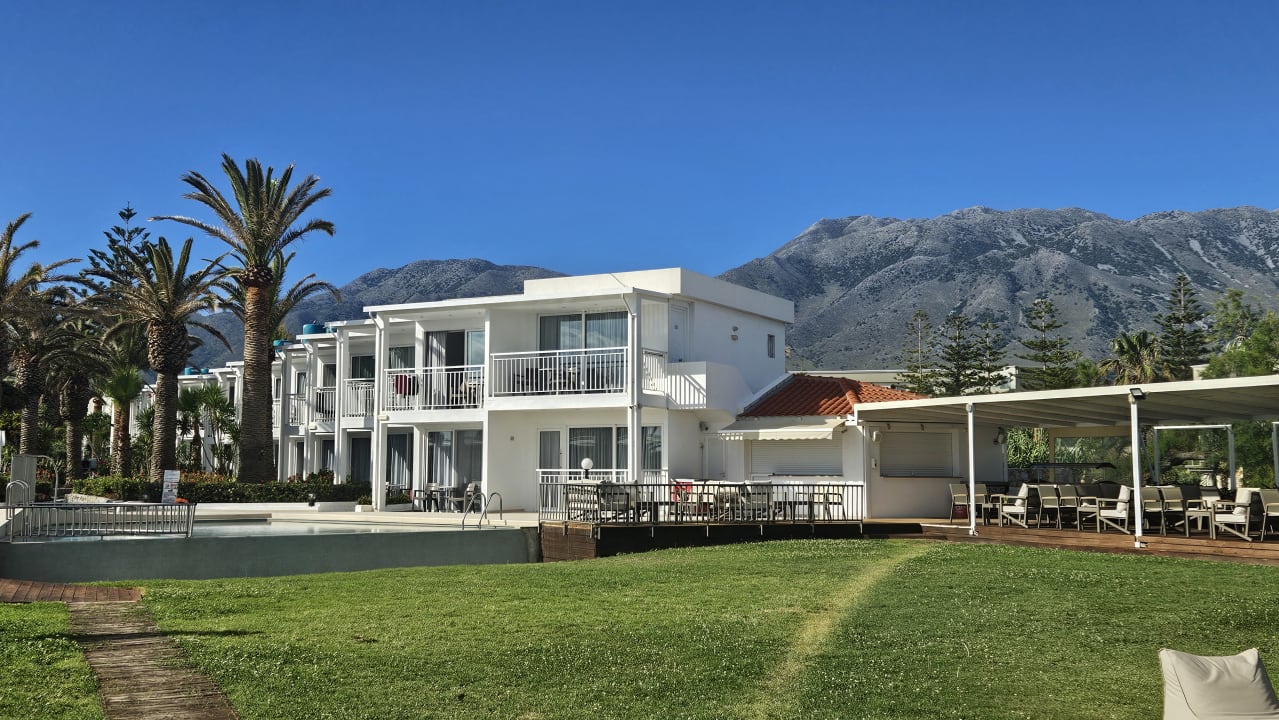 Außenansicht HARPIN Happy Days Beach Hotel