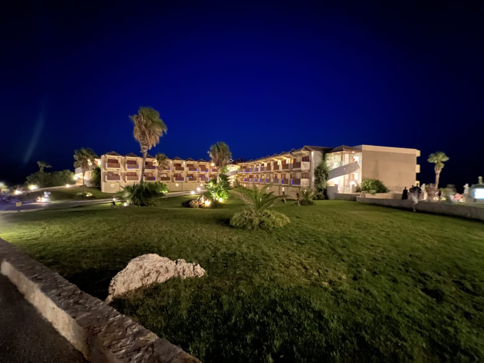 Außenansicht Hotel Kalithea Horizon Royal