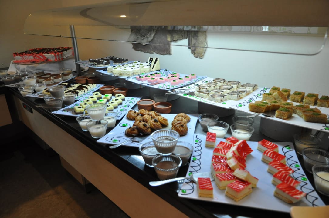 Desery Aska Hotel Just in Beach