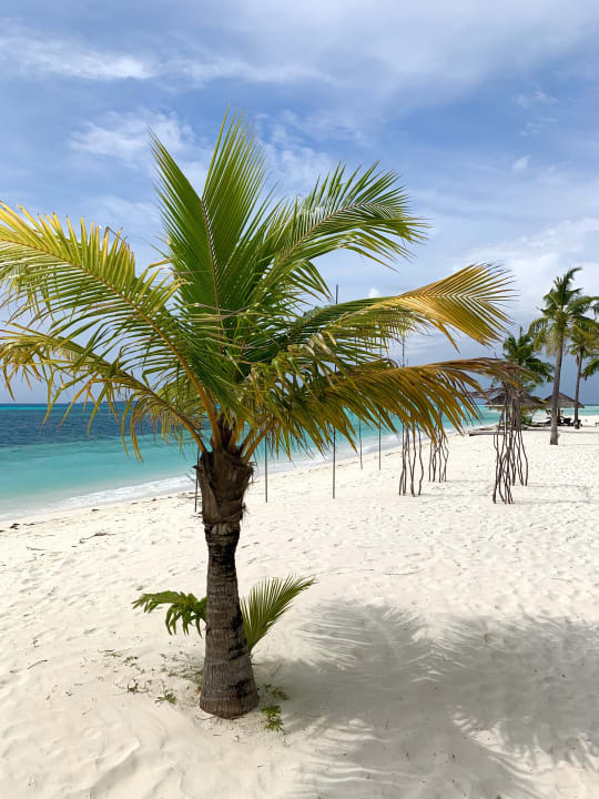 Strand Kuredu Island Resort & Spa