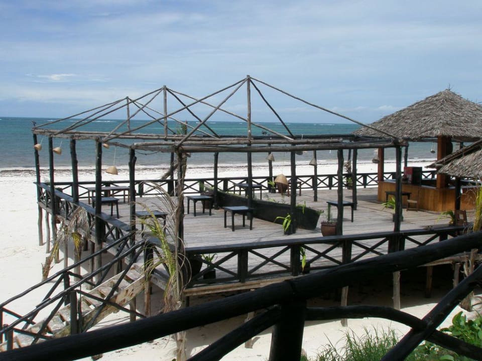 Strandbar im Wind Kilifi Bay Beach Resort