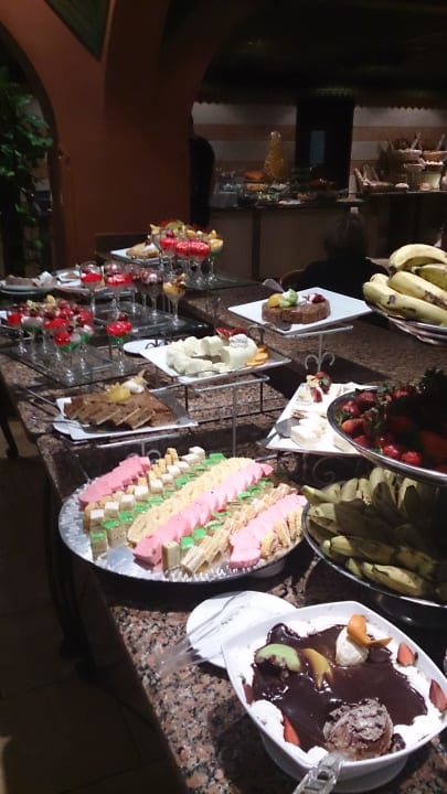 Dessert buffet Arabia Azur Resort