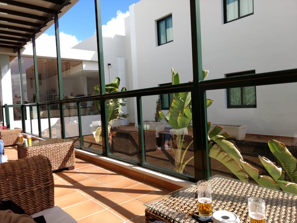 Gartenanlage Hotel Pocillos Playa, Adults only