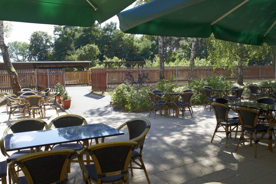 Biergarten La Porte Hotel & Restaurant