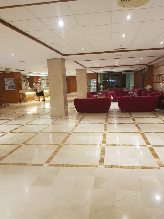 Lobby allsun Hotel Borneo - Adults only