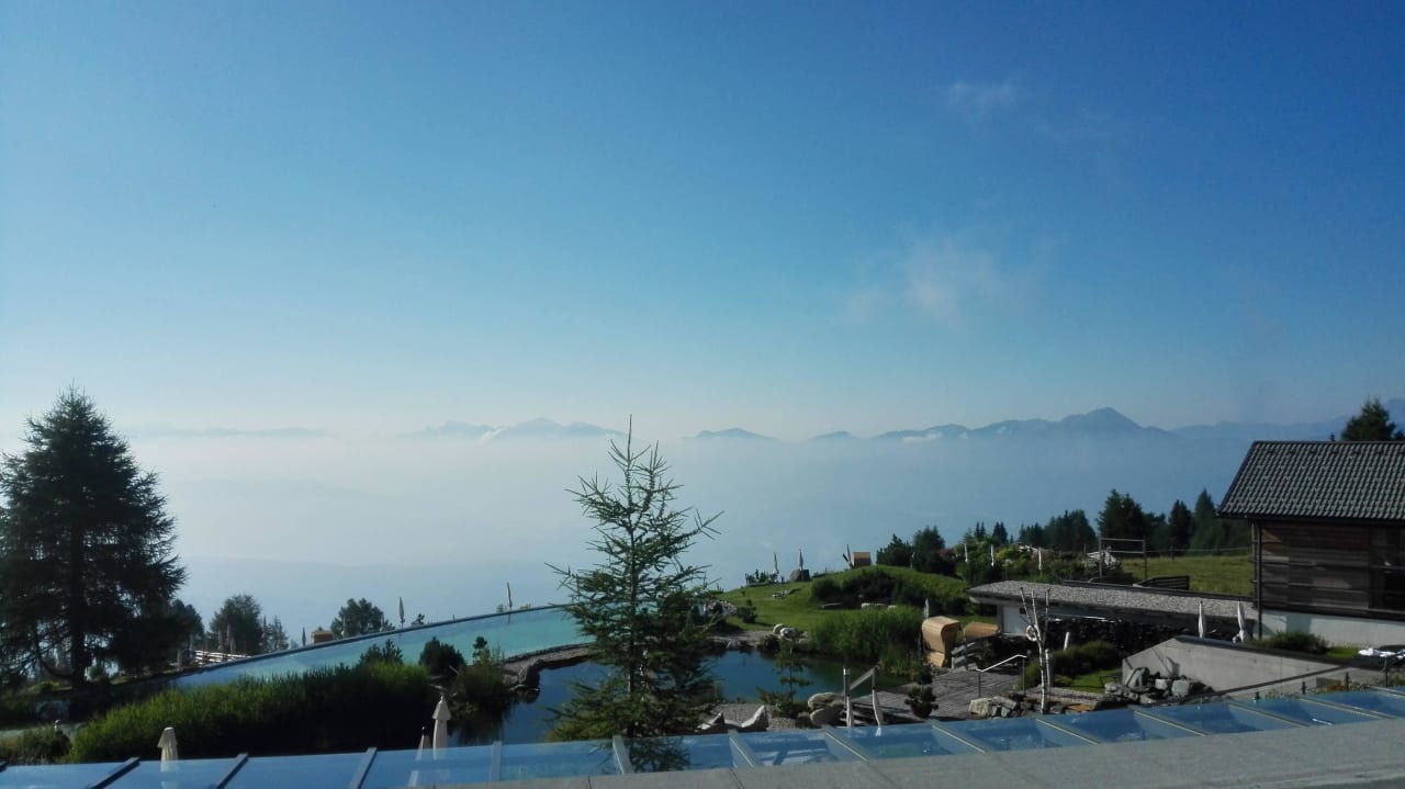 Vom Zimmer Panorama b Mountain Resort Feuerberg