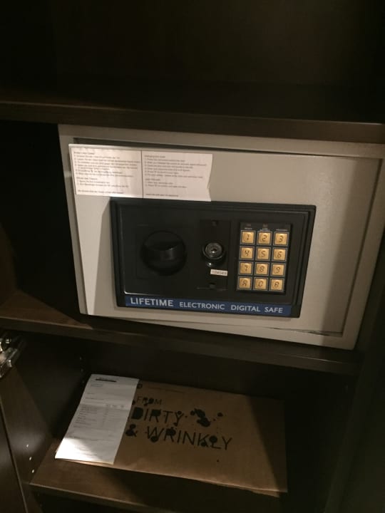 Zimmer Bristol Hotel