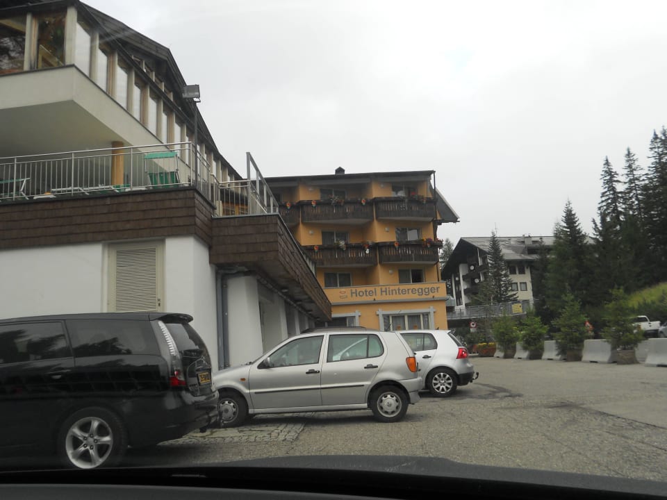 Vom Parkplatz Familienhotel Hinteregger