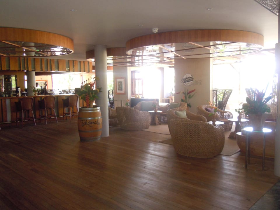 Planters Bar Kempinski Seychelles Resort