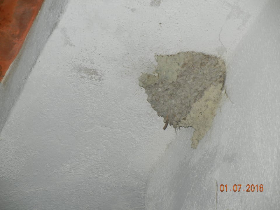 Alte, marode Klimaanlage Hotel Terme Royal Palm