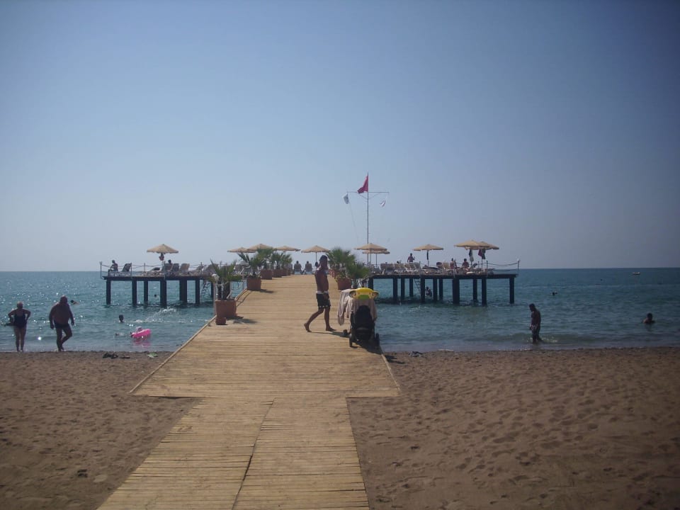 Strandsteg Royal Wings Hotel