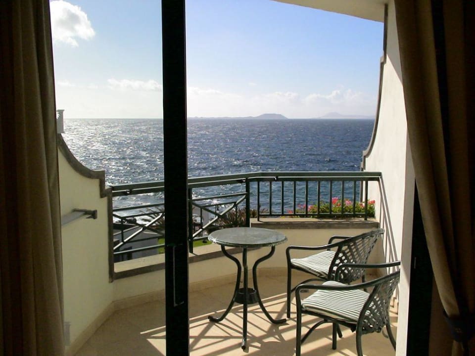 Blick auf den Balkon und das Meer Hipotels Natura Palace