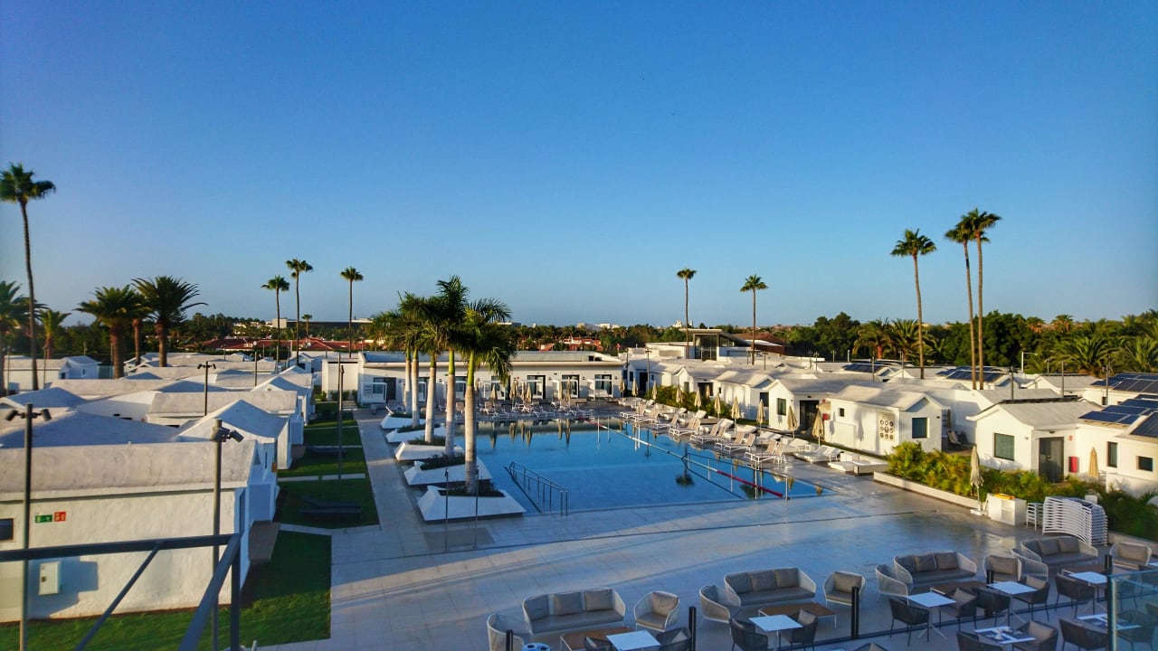 Pool Club Maspalomas Suites & SPA