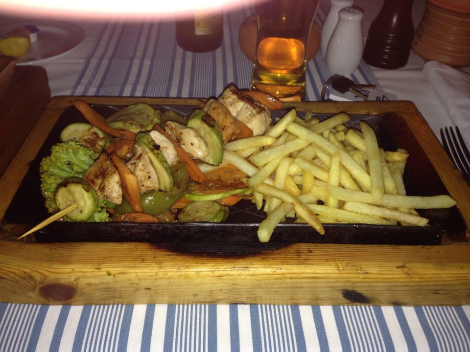 Hauptgang HP Captain's Inn Hotel