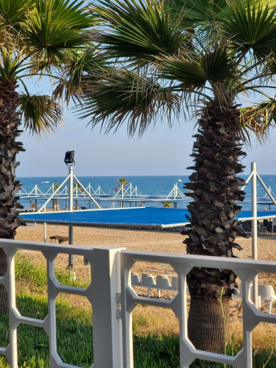 Strand Club Grand Aqua