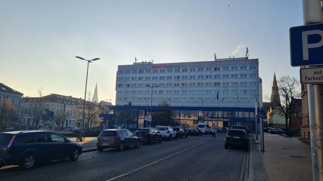 Außenansicht IntercityHotel Schwerin