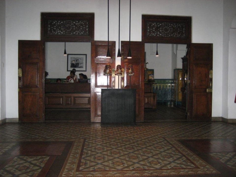 Lobby Hotel Thilanka