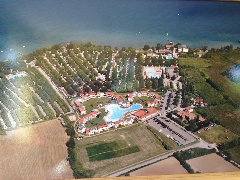 "Blick auf die gesamte Anlage" Gasparina Village (Castelnuovo del Garda ...