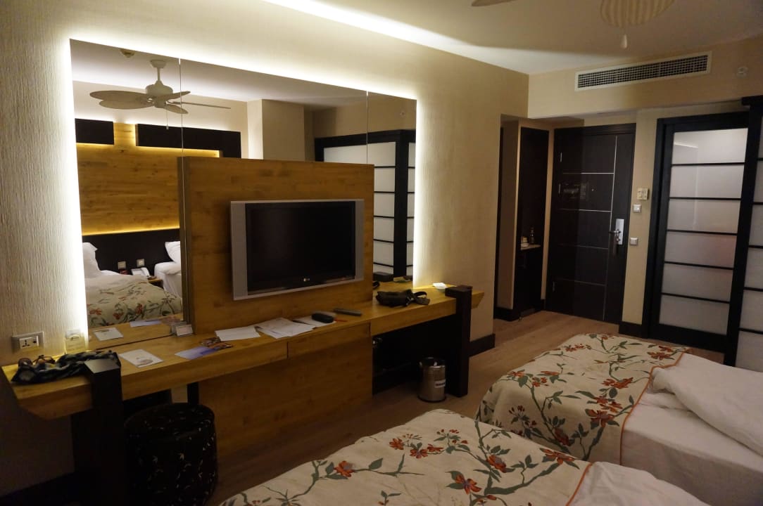 Zimmer Limak Lara Deluxe Hotel & Resort