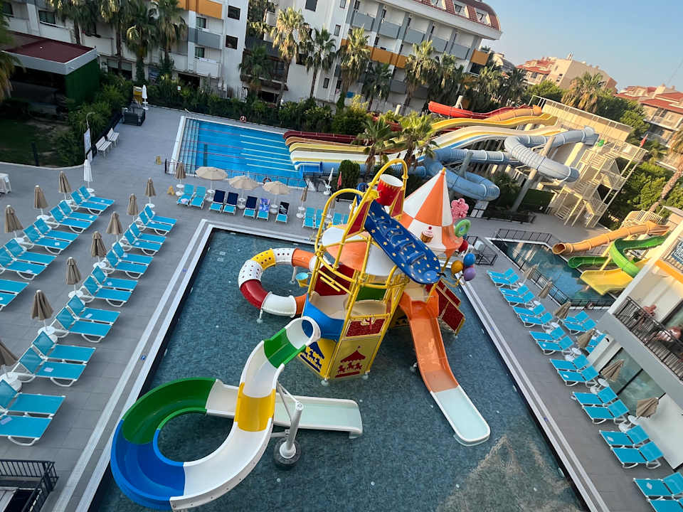 Pool Hane Family Resort