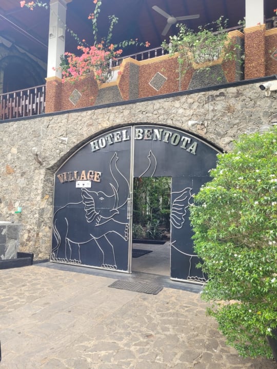 Außenansicht Hotel Bentota Village
