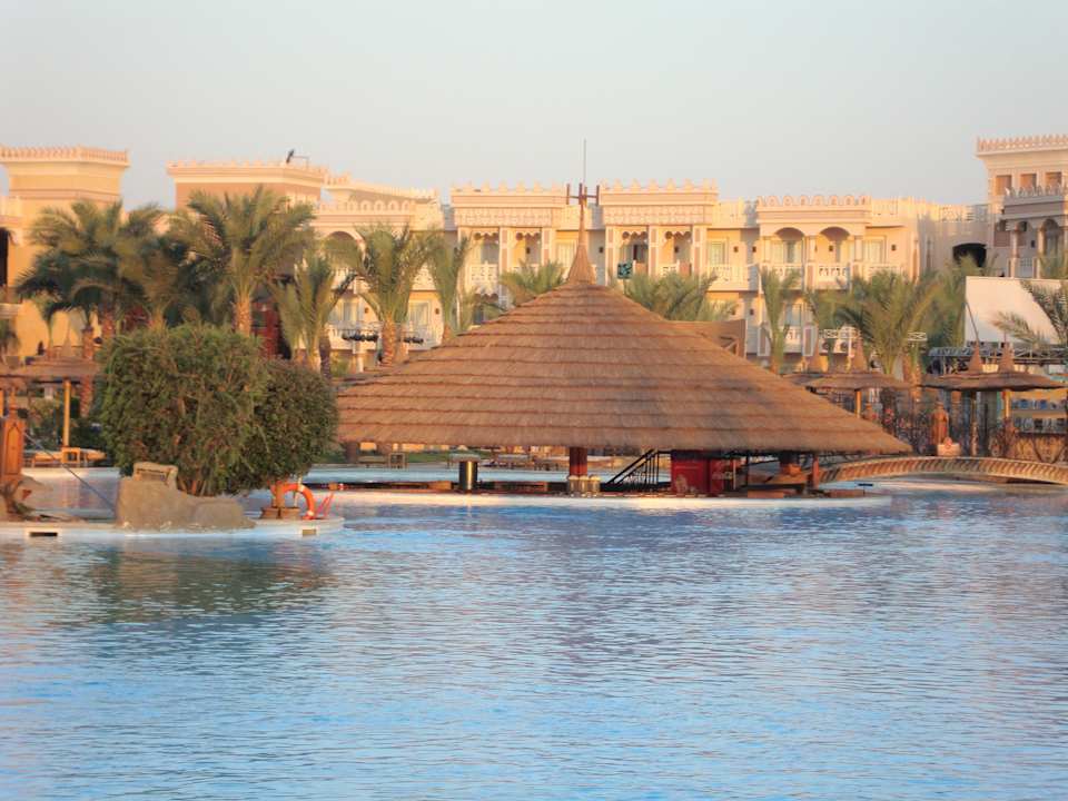 Poolbar Pickalbatros Palace Resort