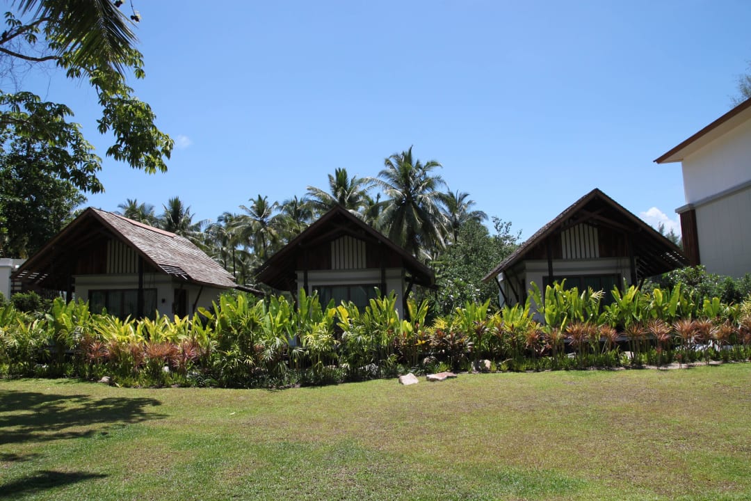 Ein paar Villen... Outrigger Khao Lak Beach Resort