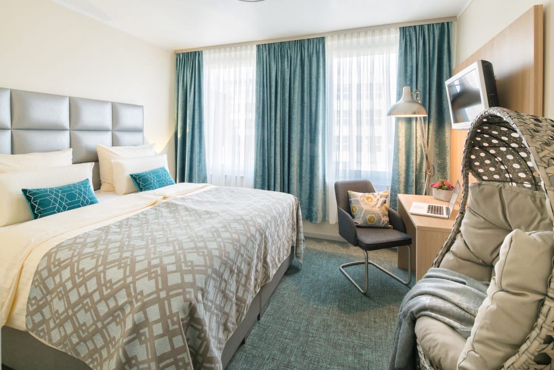 Zimmer NP Hotel Königshof