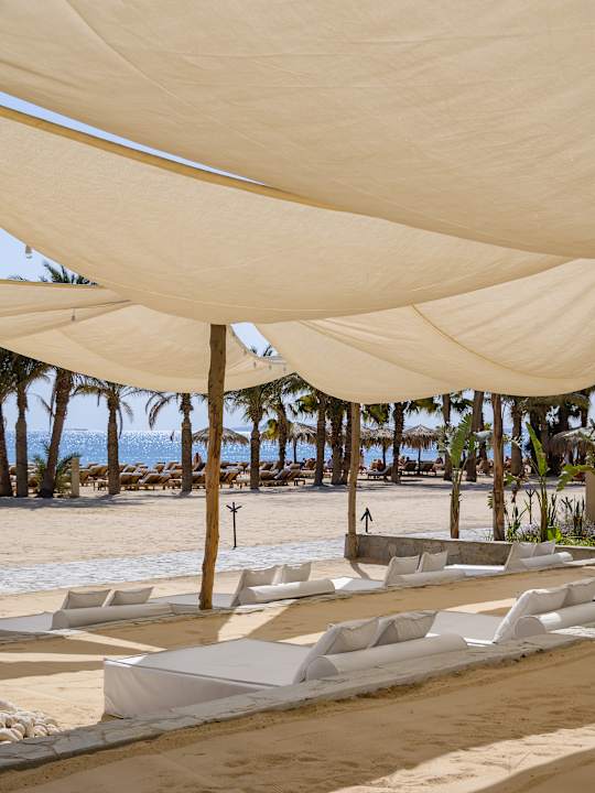 Strand Serry Beach Resort