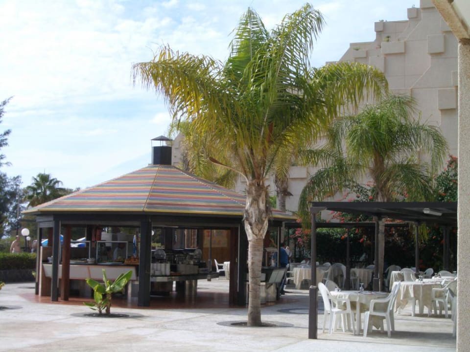 Pool Restaurant mittags Hotel Grand Teguise Playa