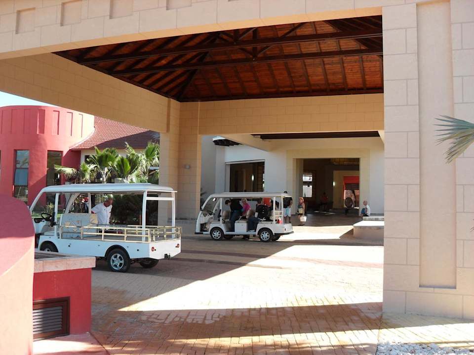 Transportmittel in der Anlage Grand Memories Varadero