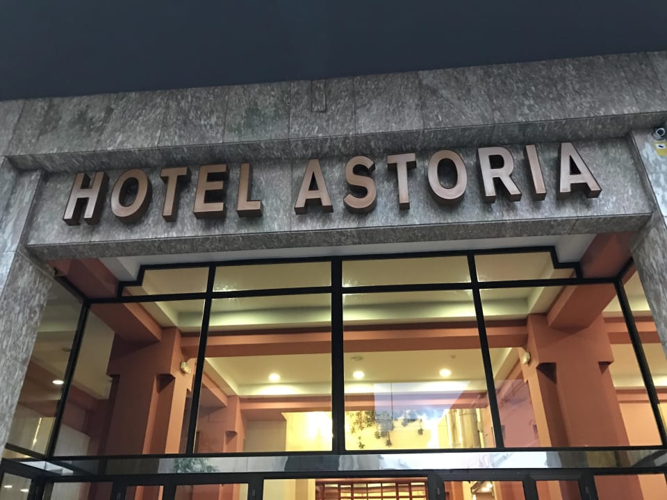 Eingang Bull Astoria