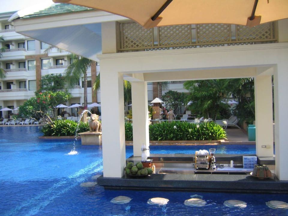 Busakorn Wing Holiday Inn Resort Phuket