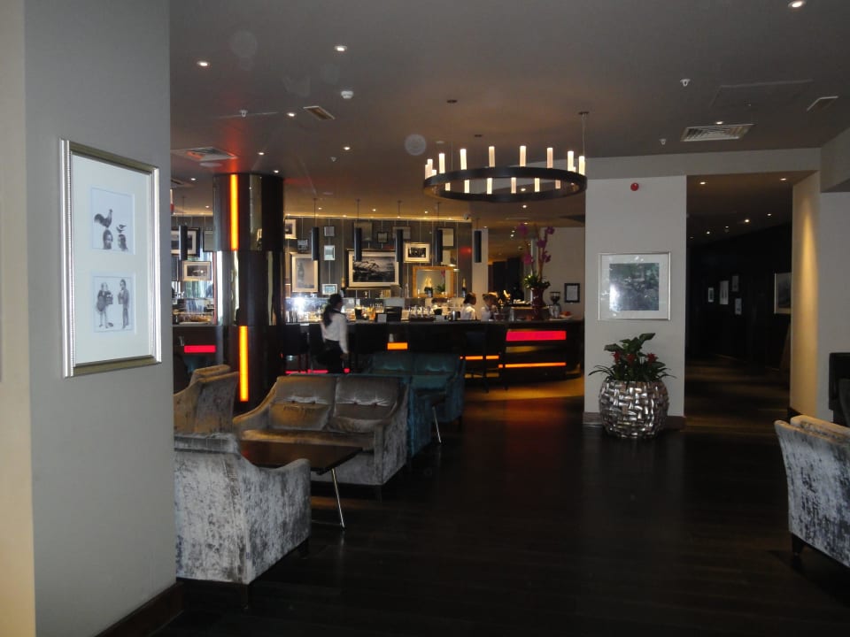 Bar et salon hôtel Olympia Hilton London Olympia