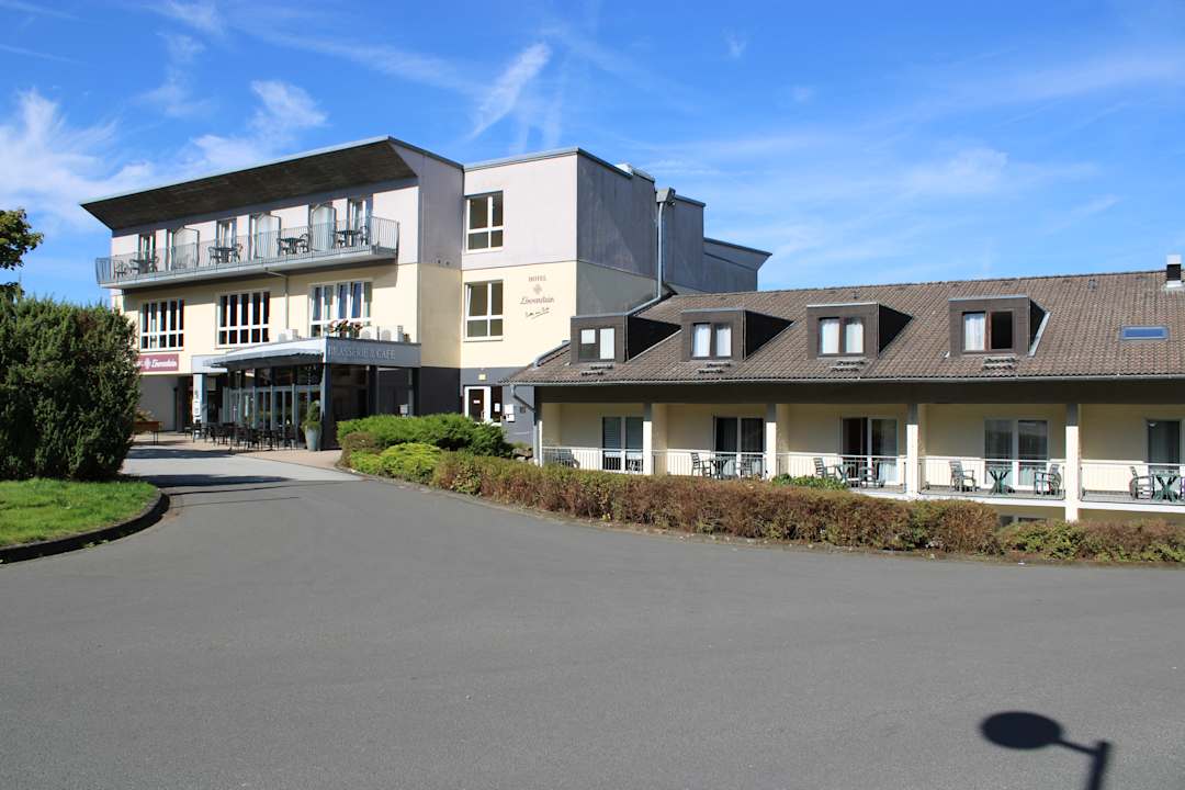 Außenansicht Hotel Löwenstein