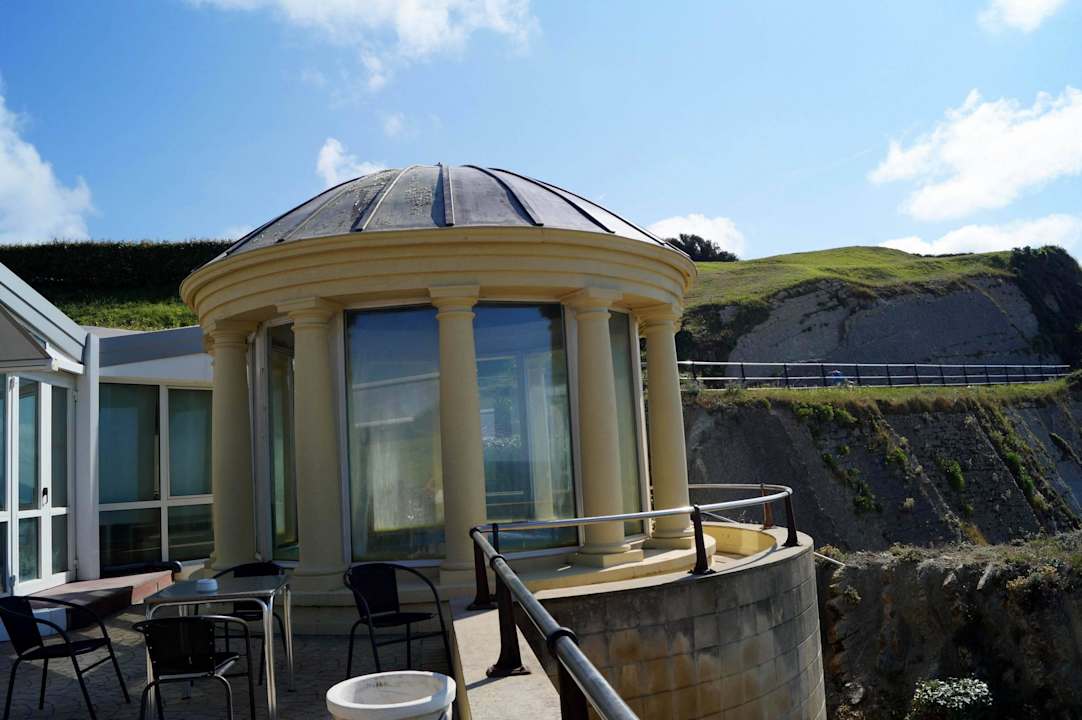 Blick nach aussen, von der Aussenterrasse Hotel Talasoterapia Zelai