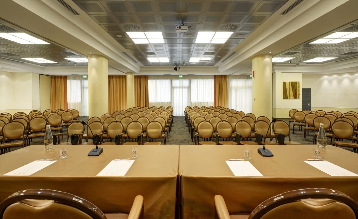 Sala Continenti FH55 Grand Hotel Mediterraneo