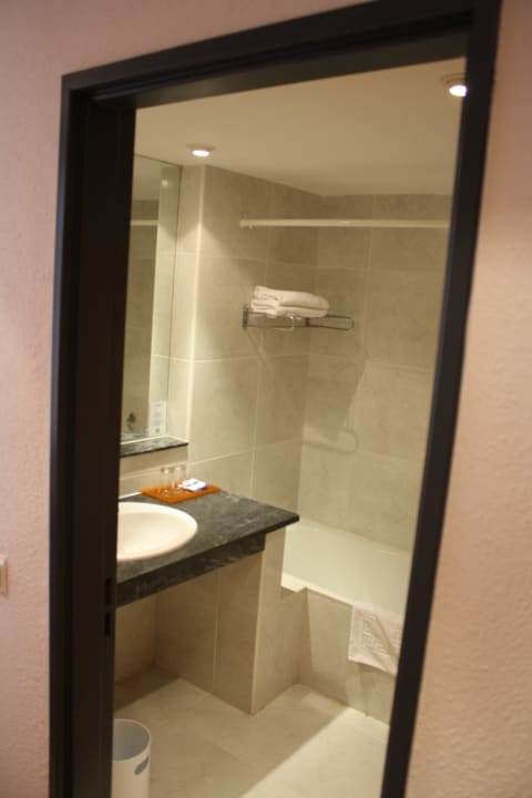 Badezimmer allsun App.-Hotel Esquinzo Beach