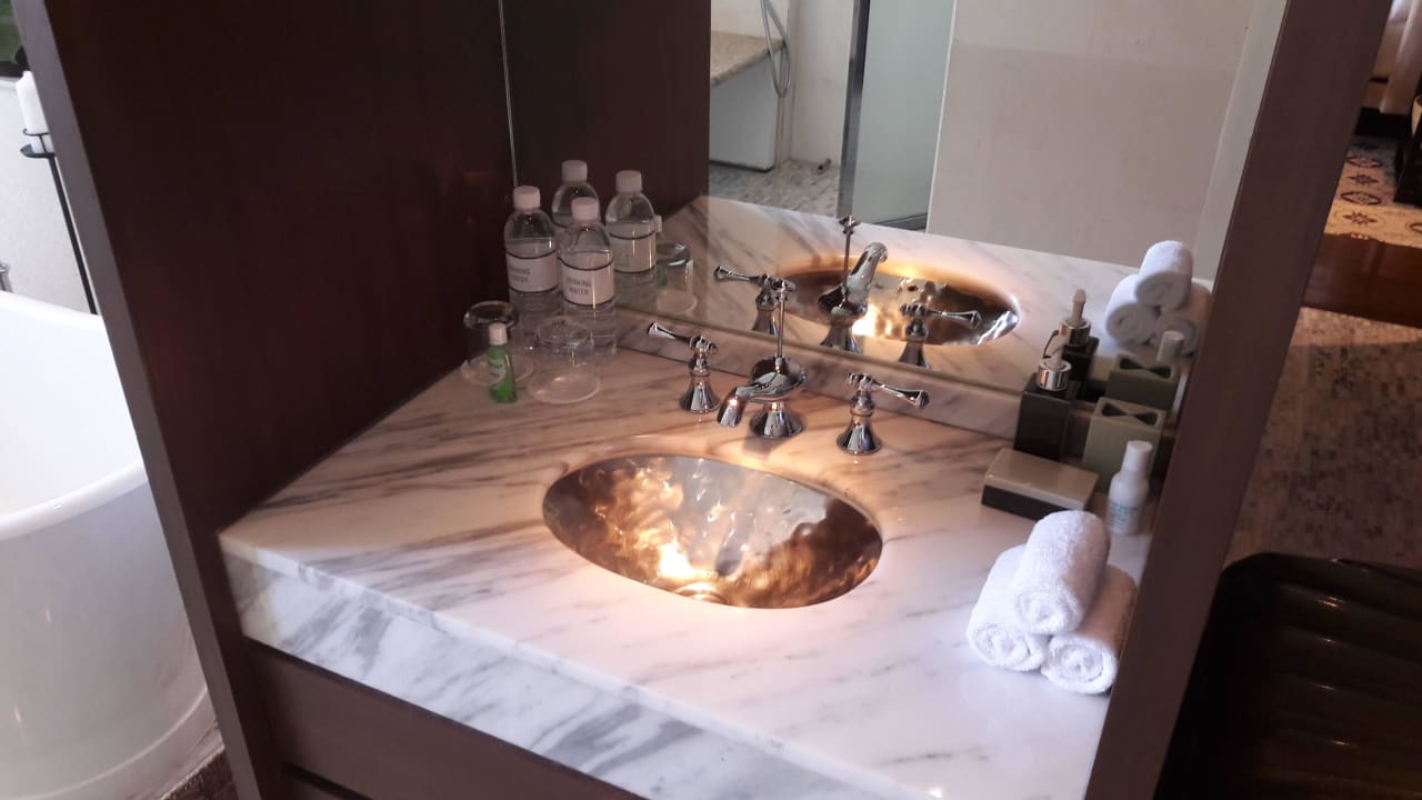 Spa Cottage: zusätzliches Waschbecken Grand Hyatt Erawan Bangkok