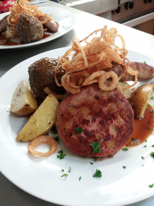 Gastro Hotel & Landgasthof Zum Schwan