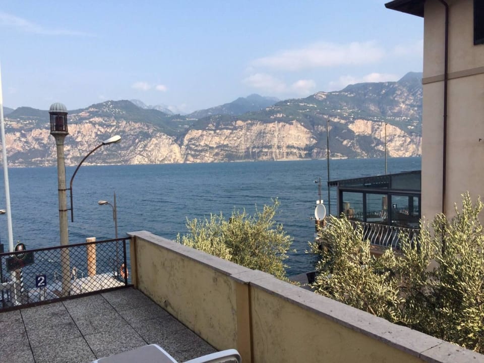 Zimmereigene Terrasse mit Seeblick Hotel Malcesine
