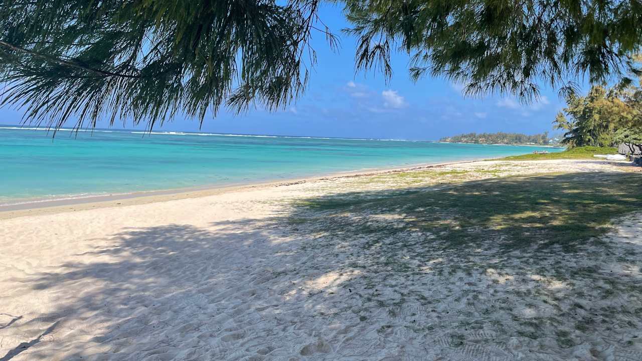 Strand Crystals Beach Resort Belle Mare, a member of Radisson Individuals