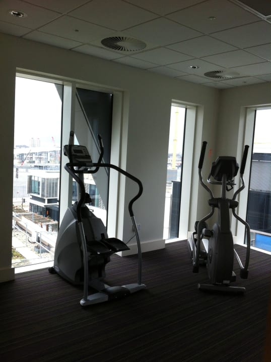 Fitnessraum rechte Seite Hyatt Regency London Stratford