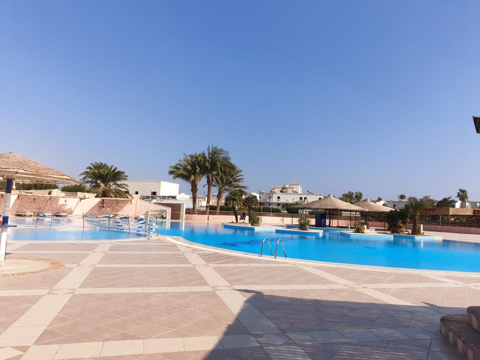 Pool Eagles Paradise Abu Soma